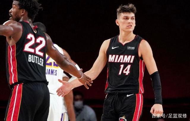 球员的包夹 球员的包夹