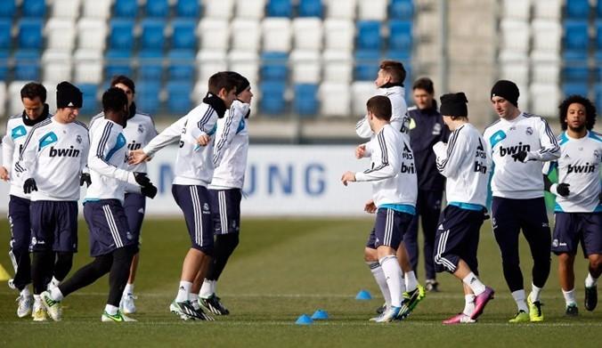 情況下保持 情況下保持