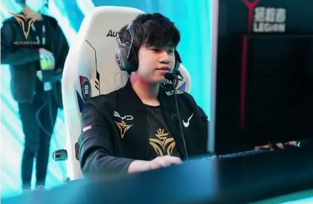 张梓歆犯规 张梓歆犯规