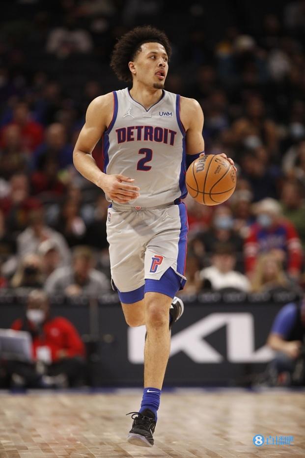 他们利用右 他们利用右