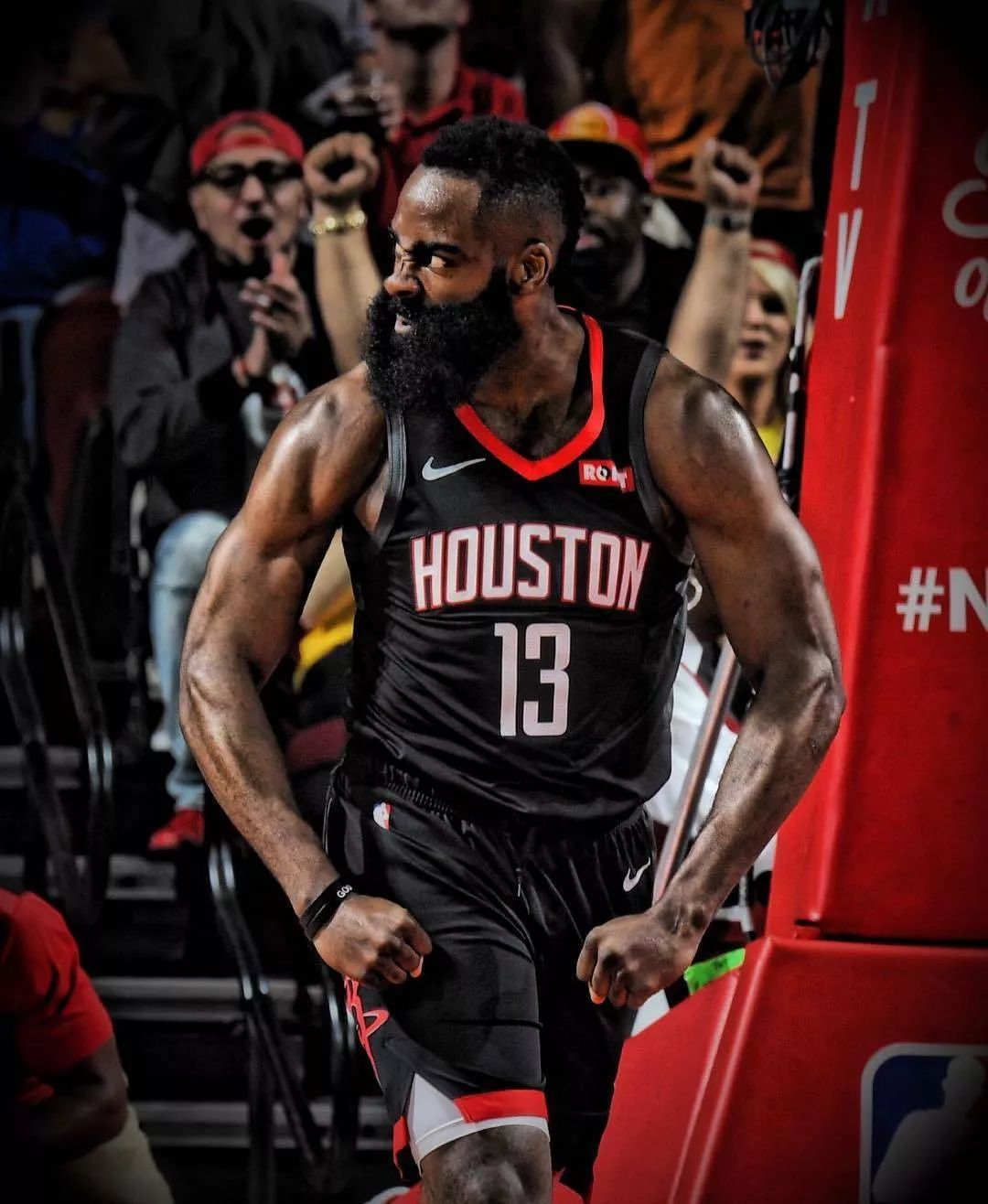 占据有利身 占据有利身