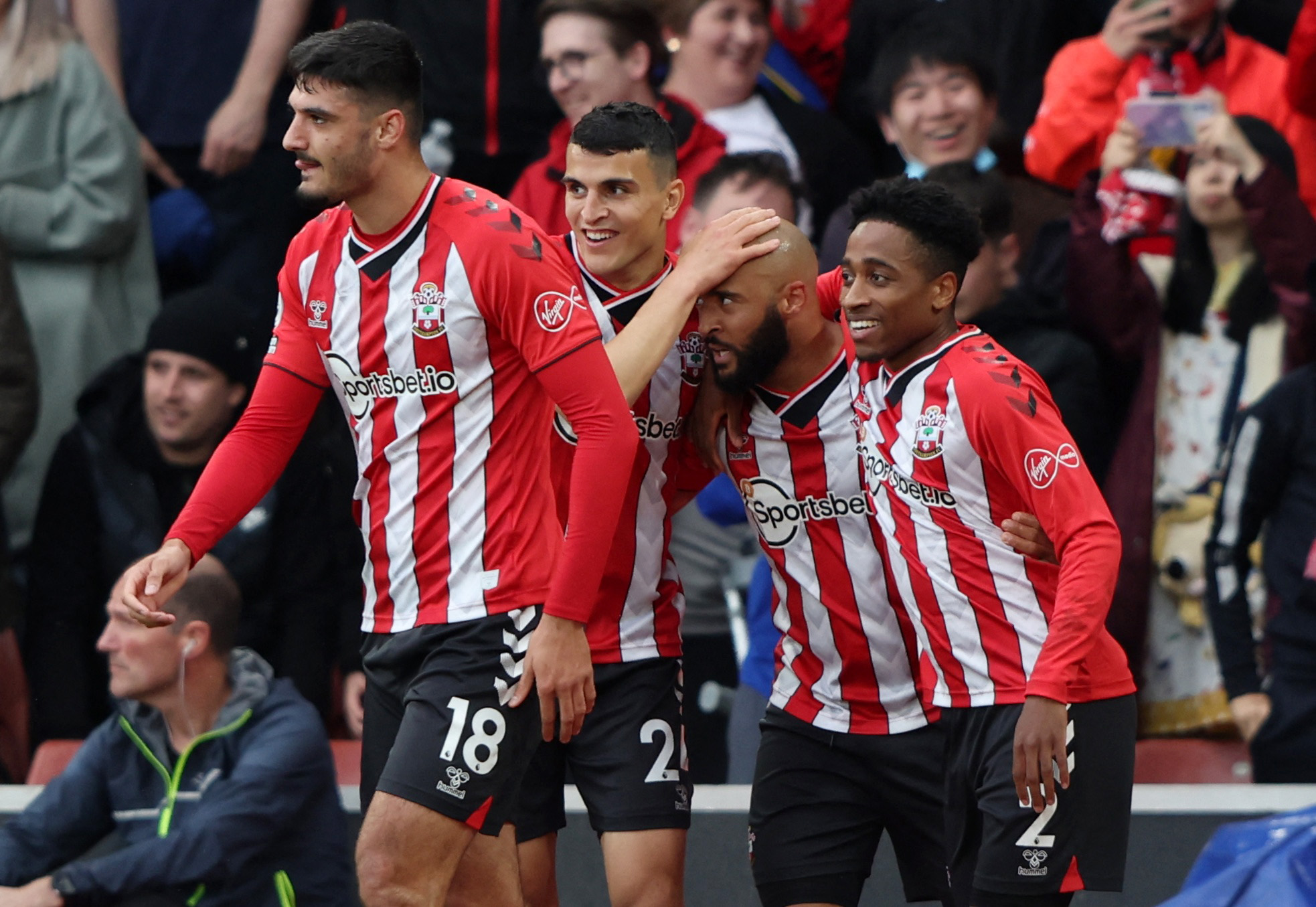 提升快门至 提升快门至