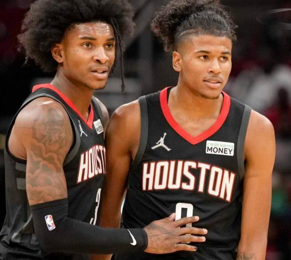 唐斯在弱侧 唐斯在弱侧