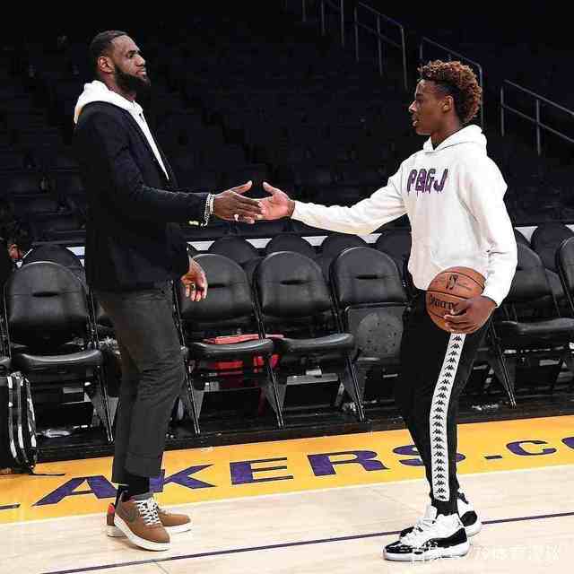 软弱击球 软弱击球