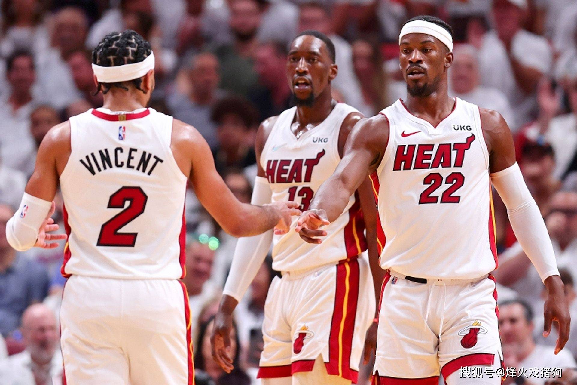 贴合他想成 贴合他想成