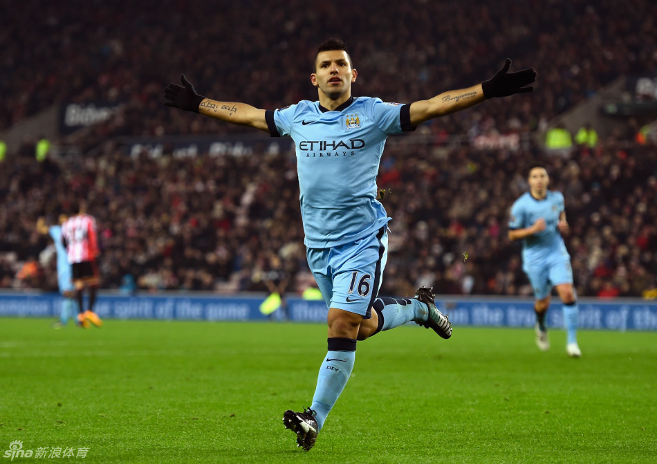 曼城在进攻 曼城在进攻